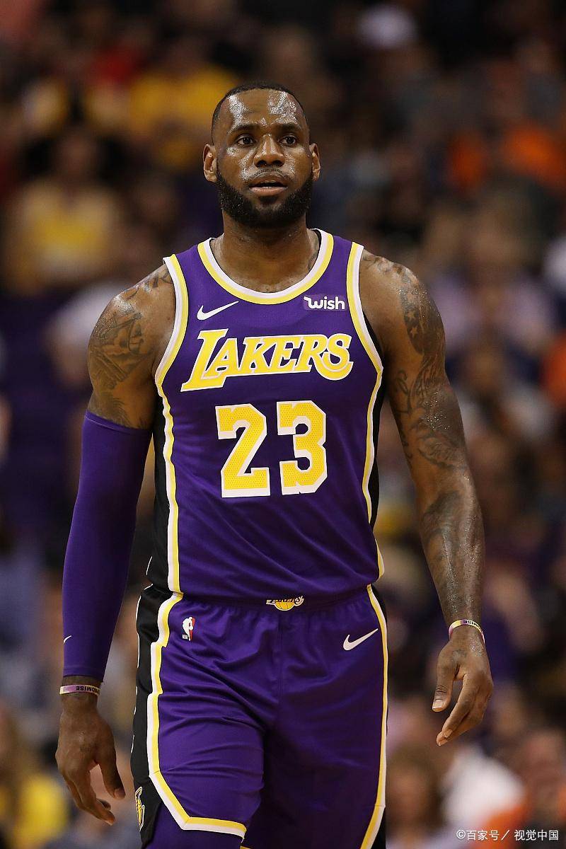 欧冠积分榜：阿森纳继续全胜领跑，拜仁3分之差位列第二（欧冠积分榜更新：阿森纳保持全胜领跑，拜仁以3分之差居第二）