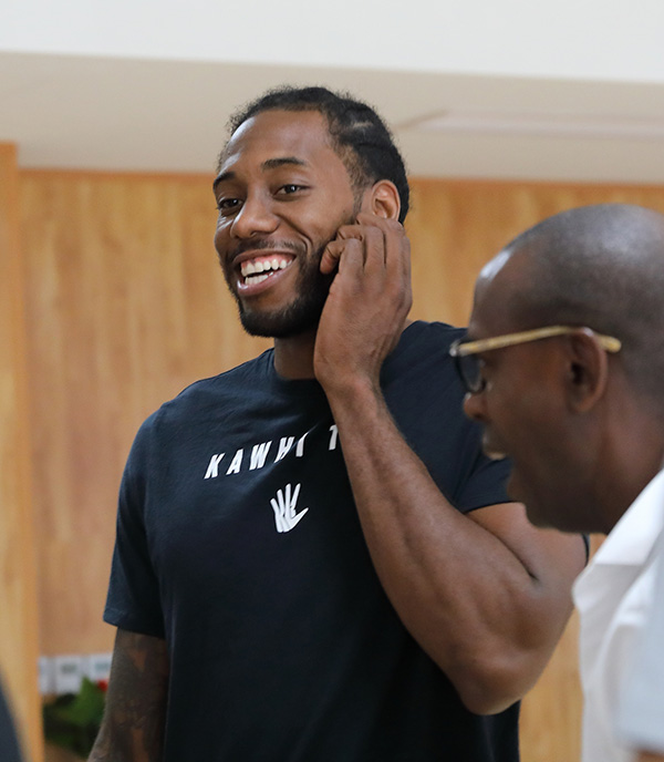 哑火，阿尔瓦雷斯近5场西甲比赛0球0助，近4场仅射门3次（状态低迷：阿尔瓦雷斯近5轮西甲0进球0助攻，近4战仅3次射门）