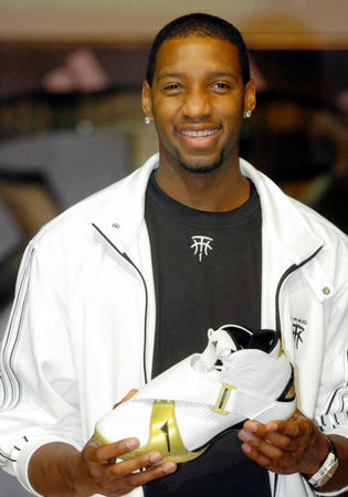 意媒：因西涅优先考虑加盟拉齐奥，他正等待俱乐部的明确信号（意媒：因西涅更倾向加盟拉齐奥，正等待俱乐部明确表态）